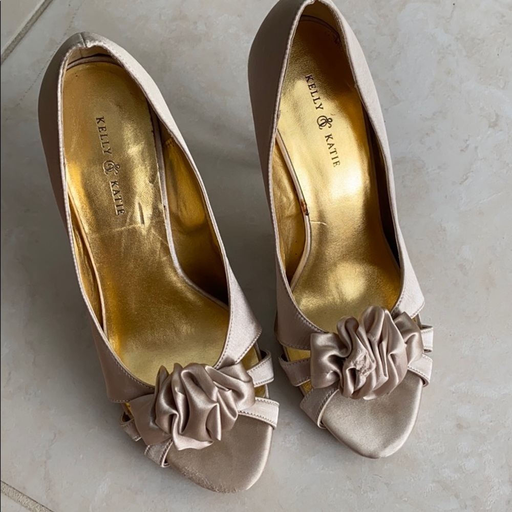Fabric heels